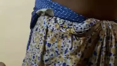 Sex MMS of a nude maid giving a helping hand to masturbate