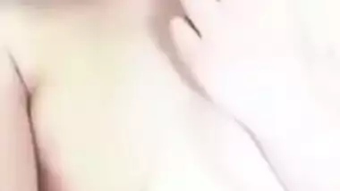 Today Exclusive- Sexy Paki Girl Record Nude Selfie